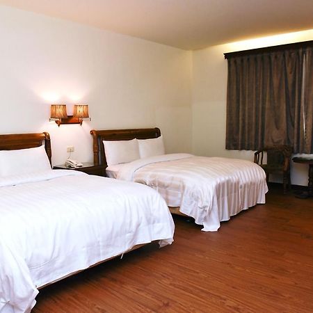 England Business Motel Yilan Eksteriør billede