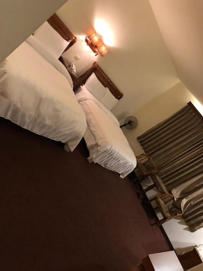 England Business Motel Yilan Eksteriør billede