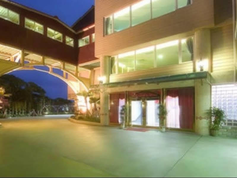England Business Motel Yilan Eksteriør billede