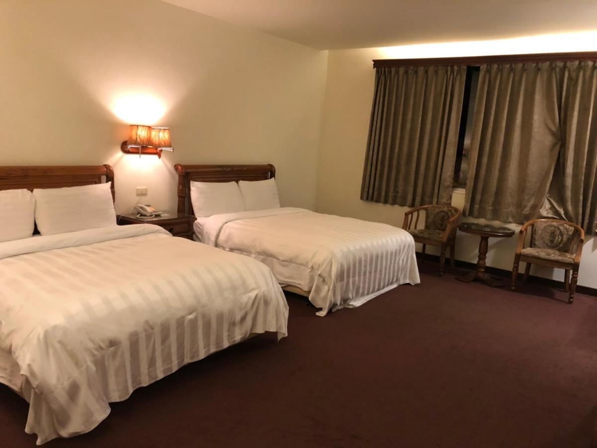 England Business Motel Yilan Eksteriør billede